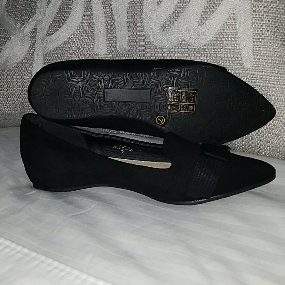Flats - Picture 3 of 4